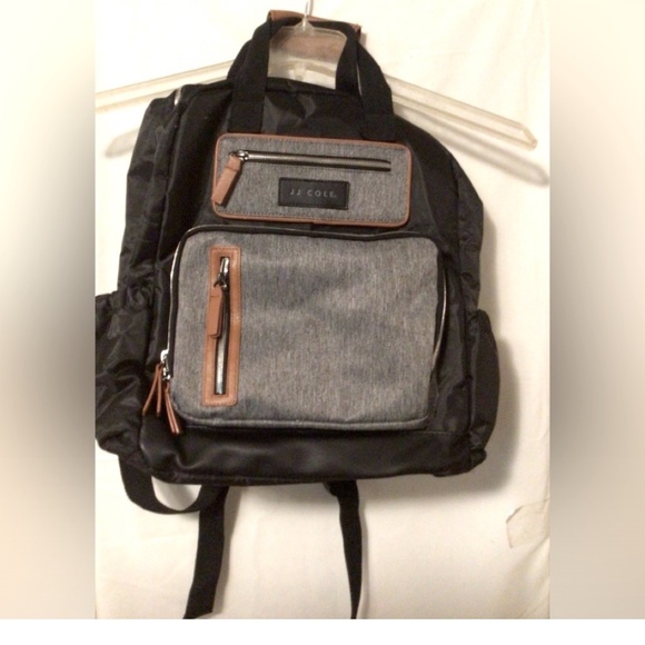Carry all for all baby needs PAPAGO  backpack by J.J.Cole.